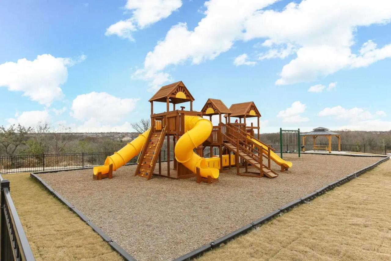 New 3 Bedroom Vacation Home Lackland/Sea World/La Cantera سان أنطونيو المظهر الخارجي الصورة